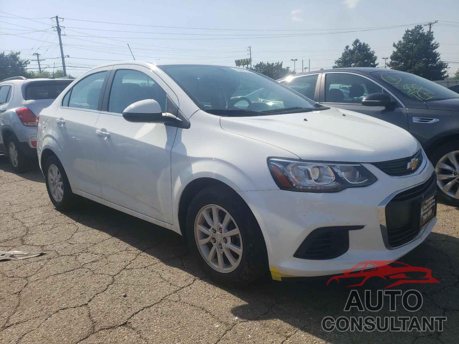 CHEVROLET SONIC 2017 - 1G1JD5SH1H4124431