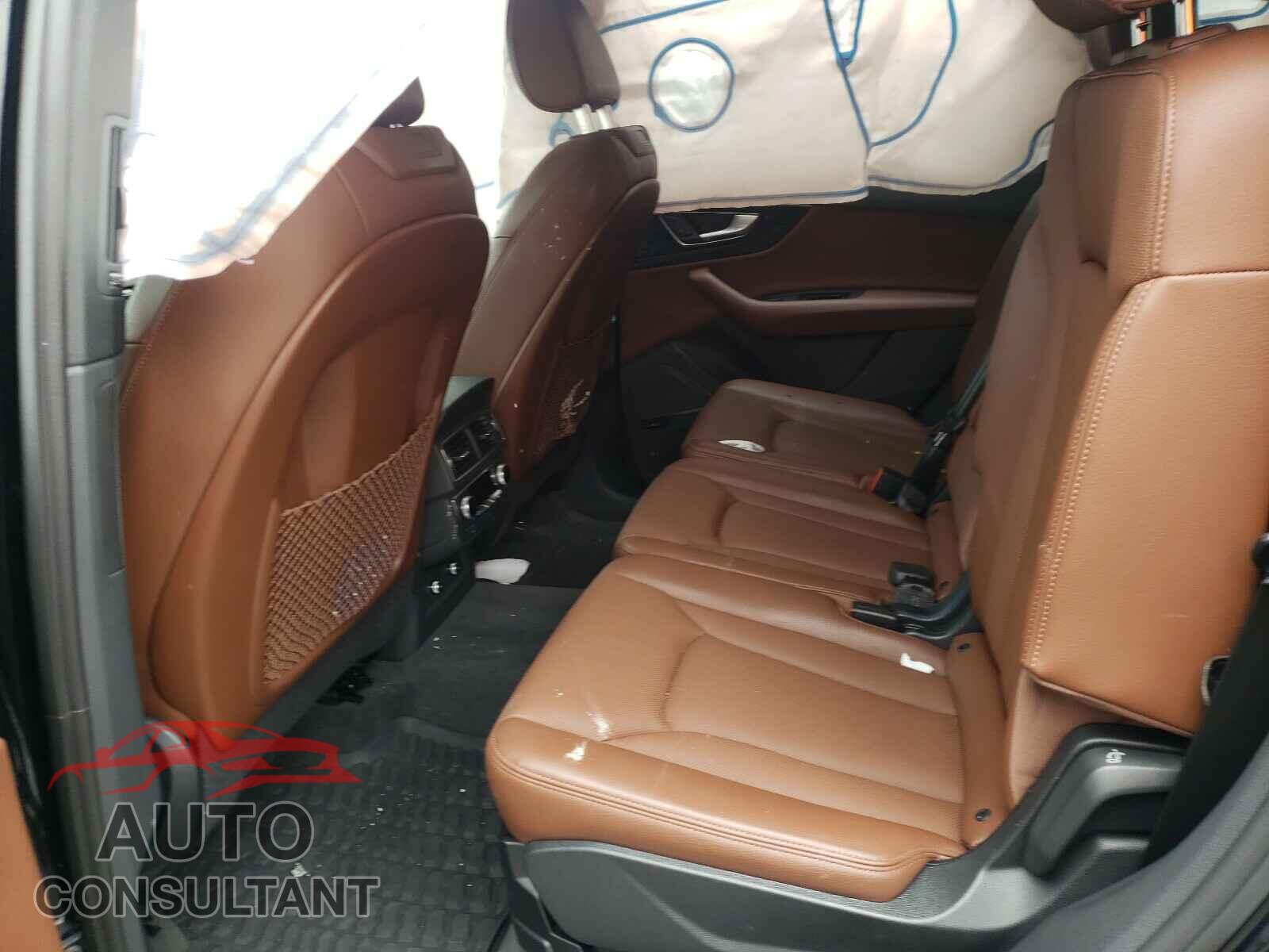 AUDI Q7 2019 - WA1VAAF70KD030263