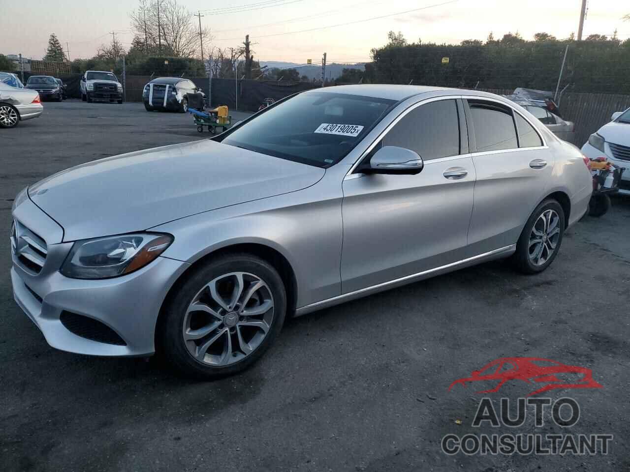 MERCEDES-BENZ C-CLASS 2015 - 55SWF4KB0FU031479