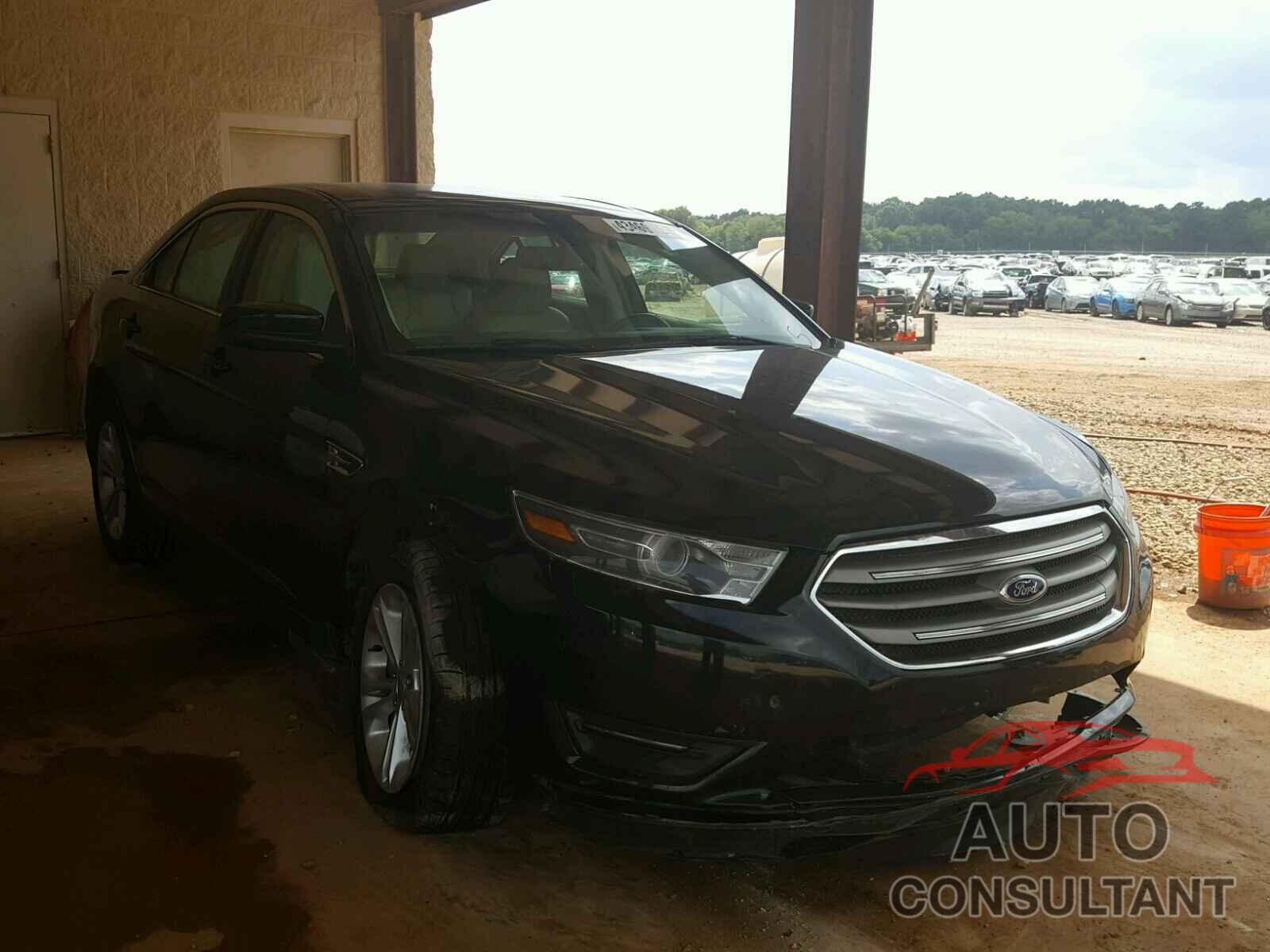 FORD TAURUS 2015 - 1FAHP2E82FG108456