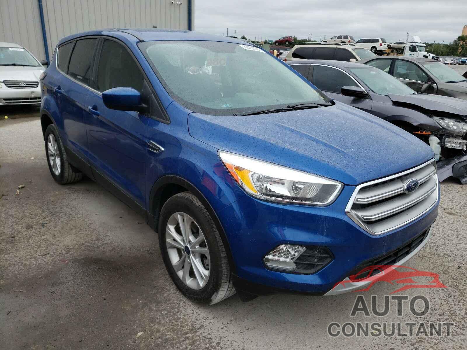 FORD ESCAPE 2017 - 1FMCU0GD1HUB56994