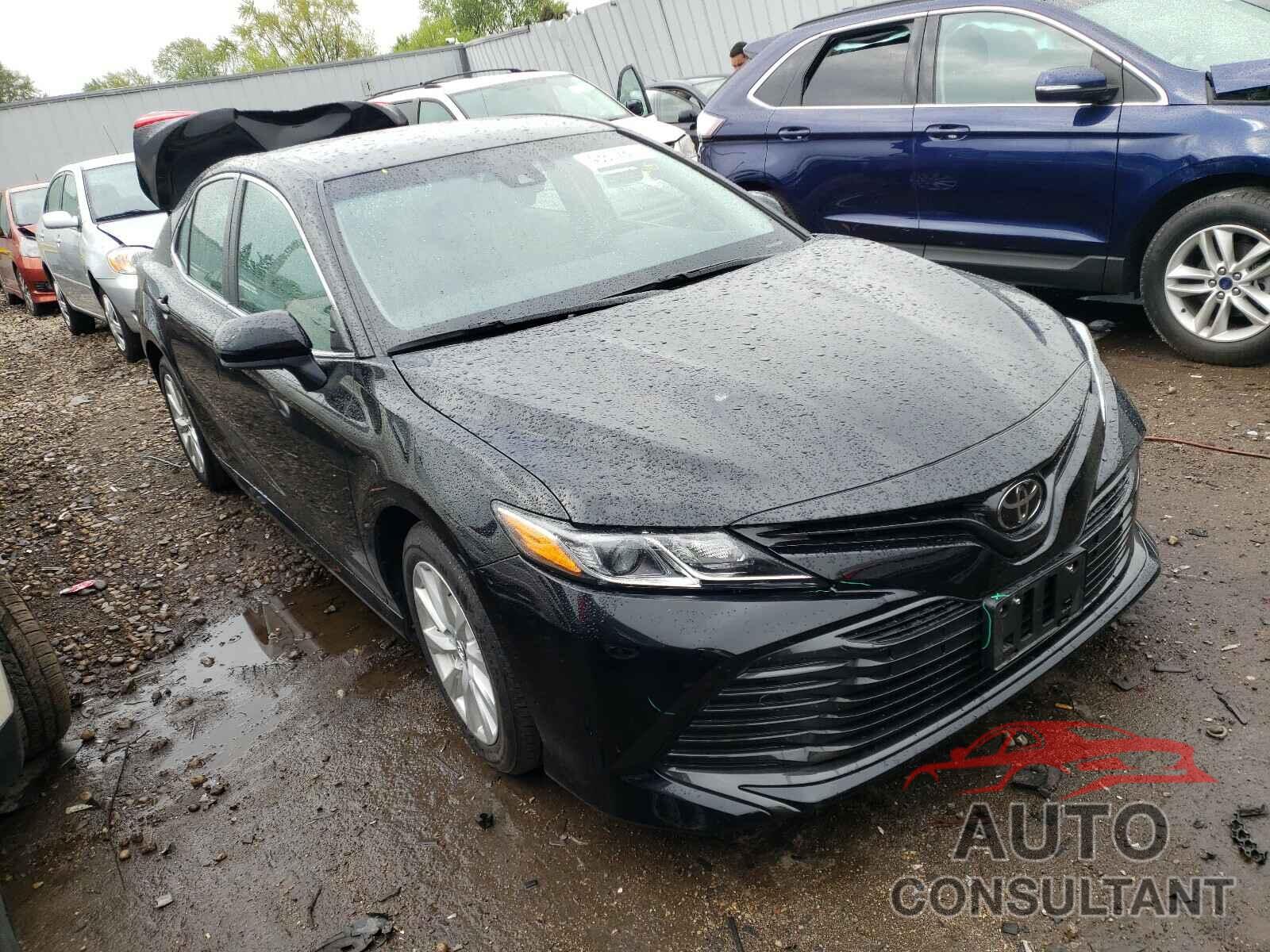 TOYOTA CAMRY 2018 - 4T1B11HK5JU062629