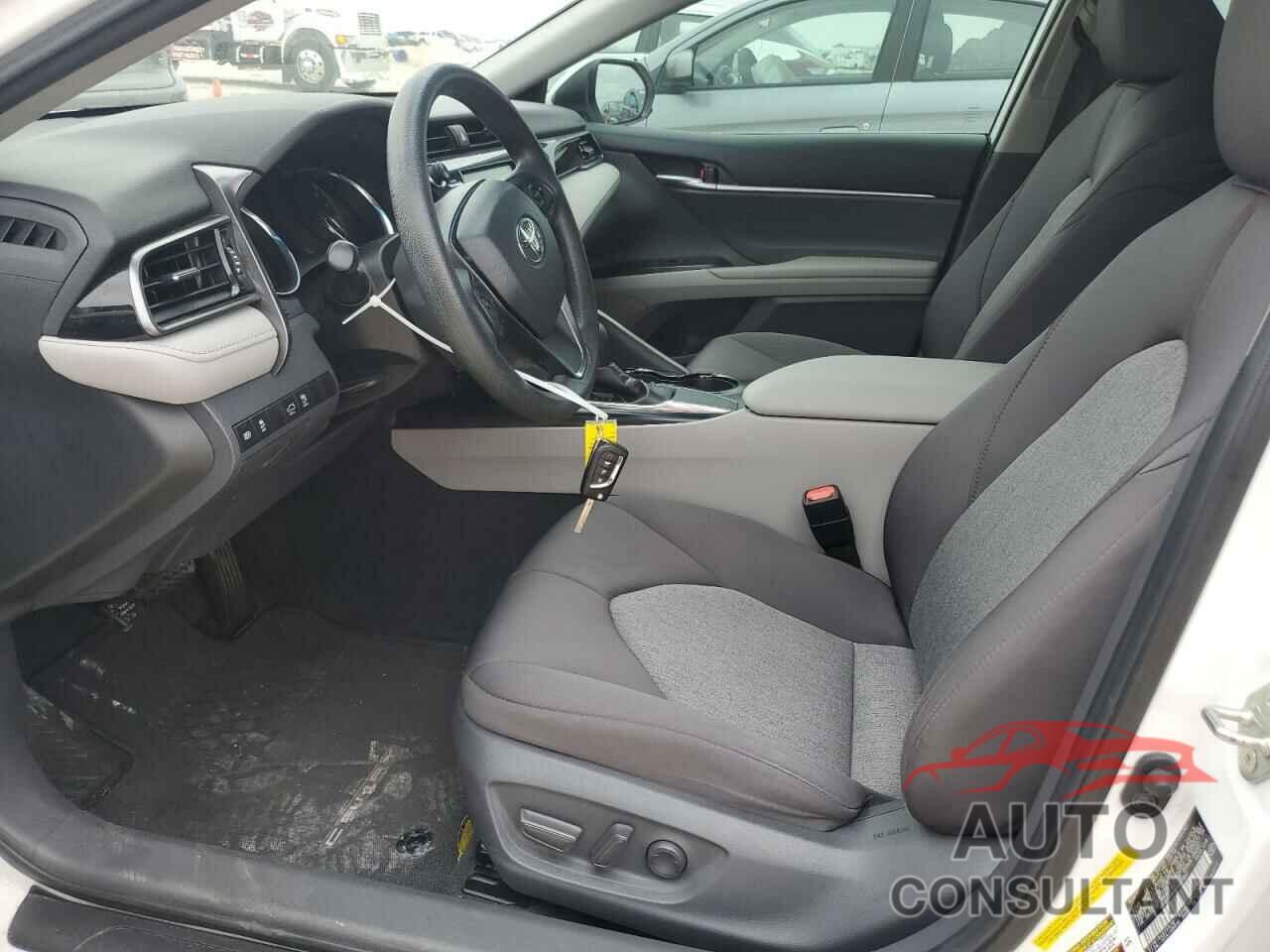 TOYOTA CAMRY 2019 - 4T1B11HK0KU687862