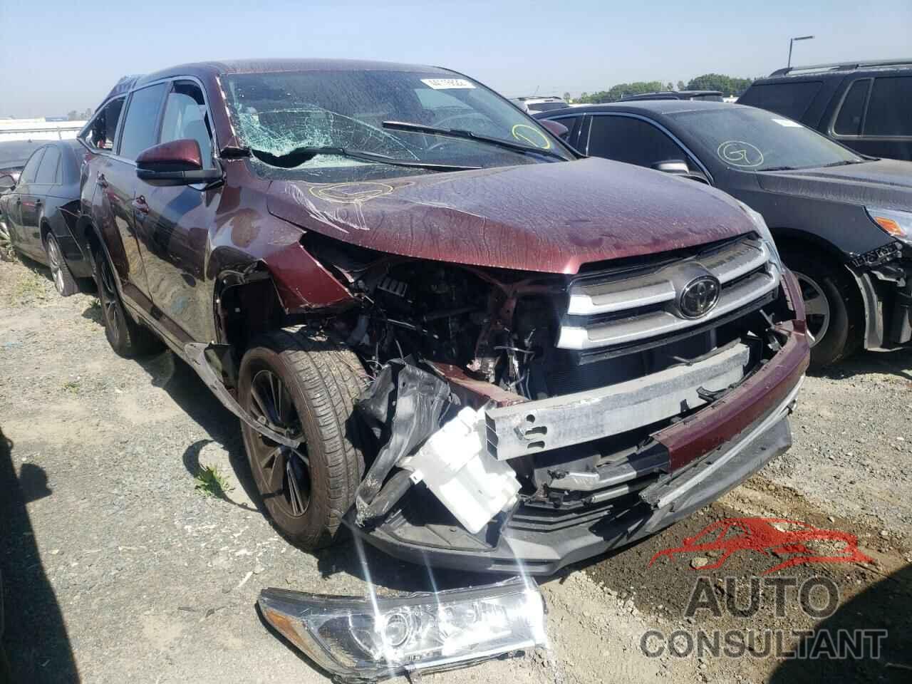 TOYOTA HIGHLANDER 2018 - 5TDZARFH2JS036518