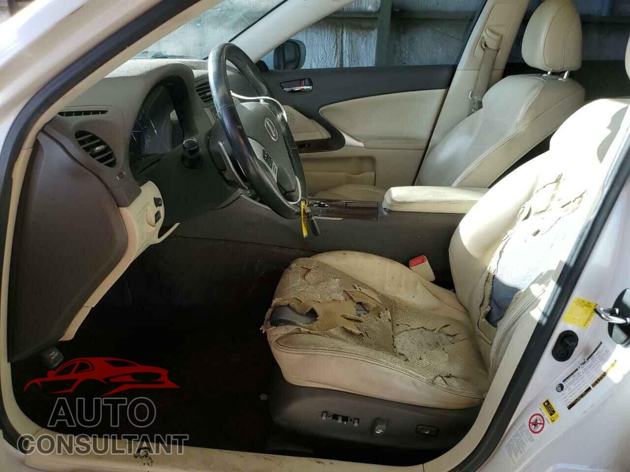 LEXUS IS 2011 - JTHBF5C2XB5148730