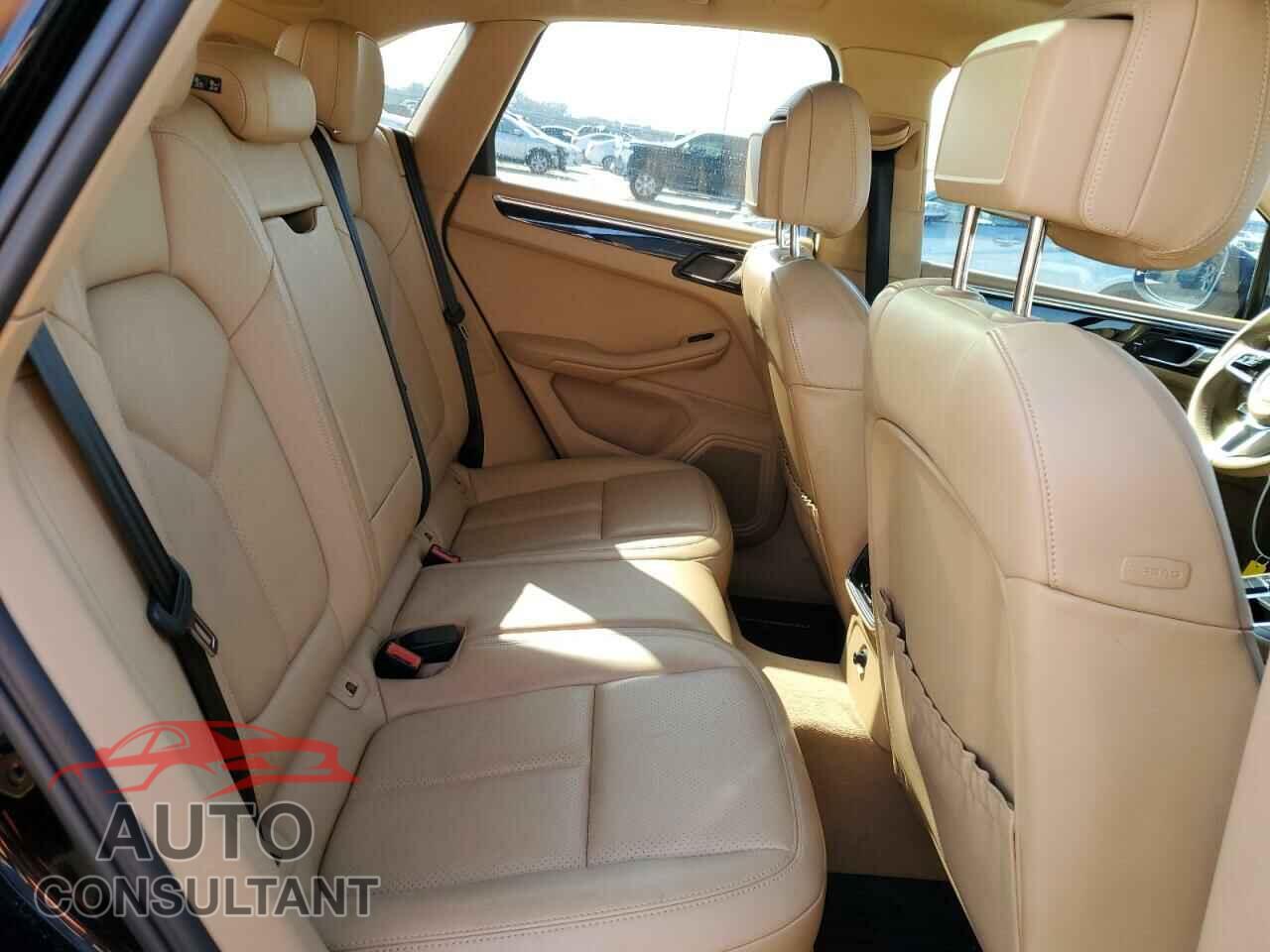PORSCHE MACAN 2016 - WP1AB2A50GLB56406