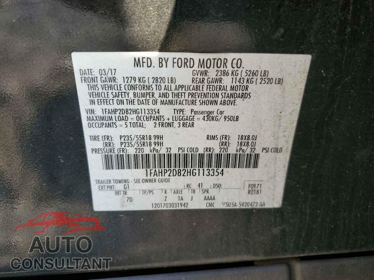 FORD TAURUS 2017 - 1FAHP2D82HG113354