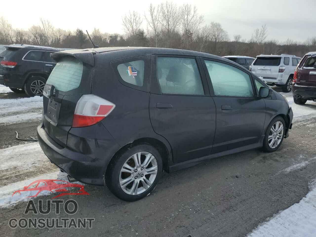 HONDA FIT 2013 - JHMGE8H52DC045930