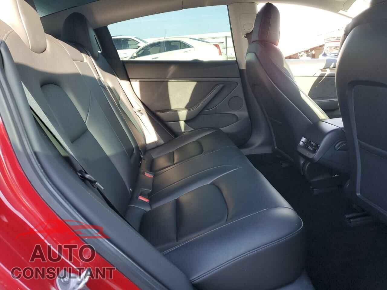 TESLA MODEL 3 2021 - 5YJ3E1EA4MF069500