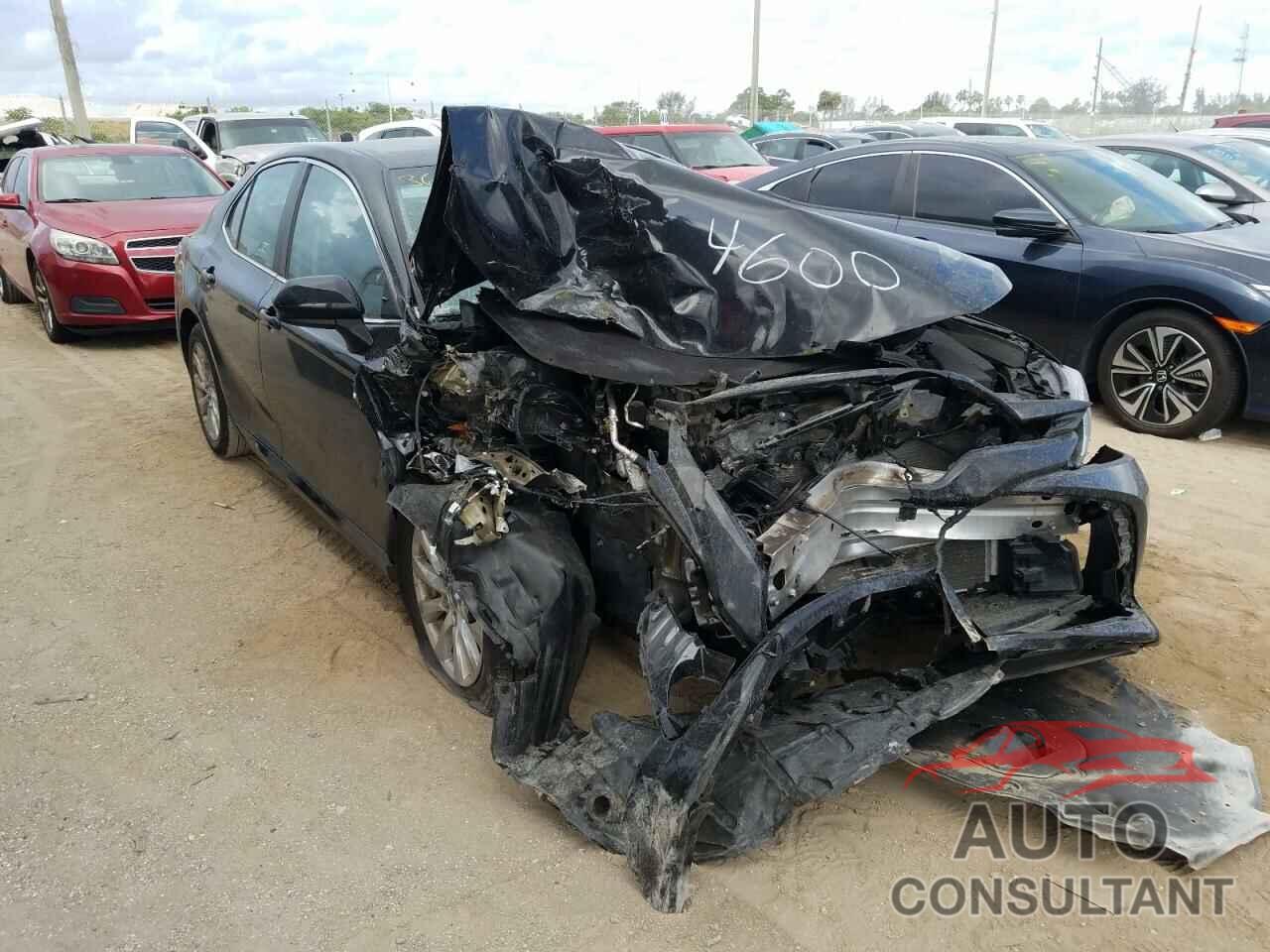 TOYOTA CAMRY 2018 - 4T1B11HK9JU094600