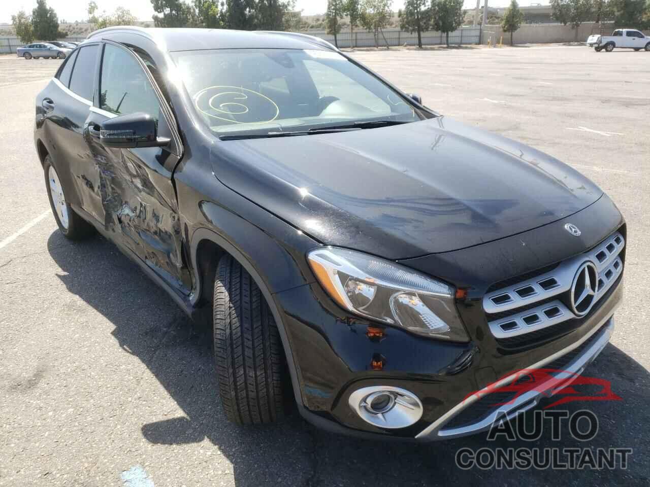 MERCEDES-BENZ GLA-CLASS 2018 - WDCTG4EB8JJ443271