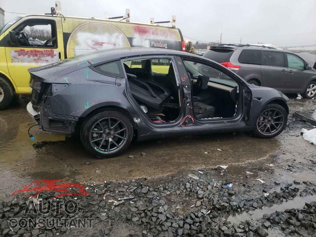 TESLA MODEL 3 2022 - 5YJ3E1EB9NF180750
