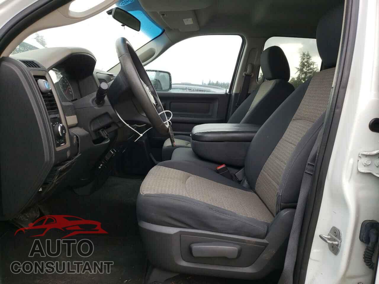 DODGE RAM 1500 2012 - 1C6RD7FT3CS205348