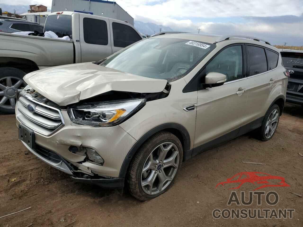 FORD ESCAPE 2017 - 1FMCU9J93HUA31519