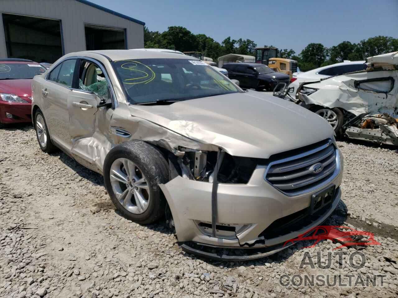 FORD TAURUS 2018 - 1FAHP2E86JG111157