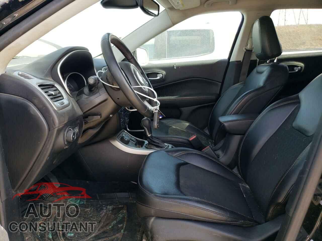 JEEP COMPASS 2018 - 3C4NJDBB9JT136429