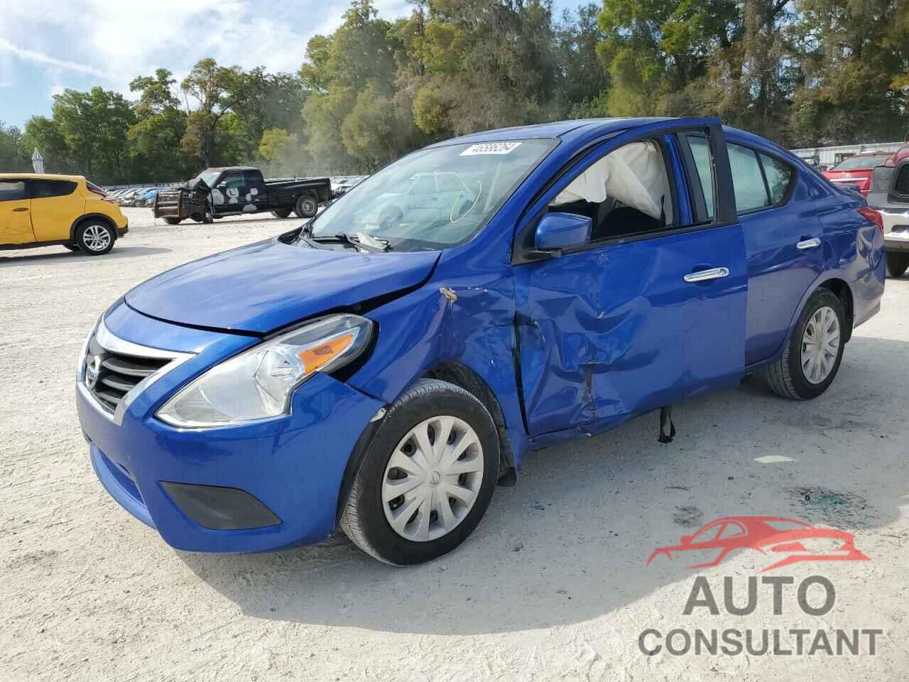 NISSAN VERSA 2017 - 3N1CN7AP8HL892924