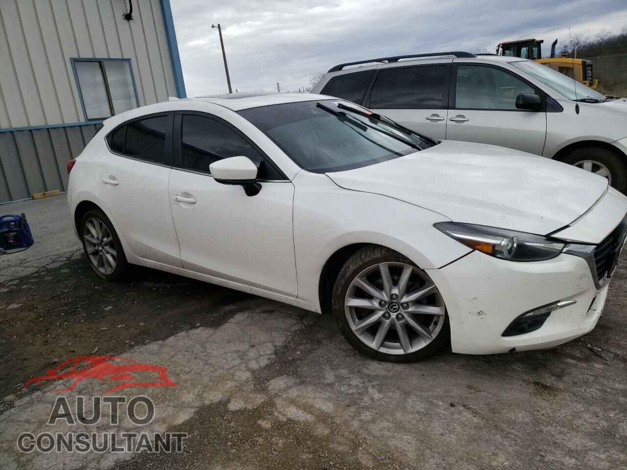MAZDA 3 2017 - JM1BN1M34H1139848