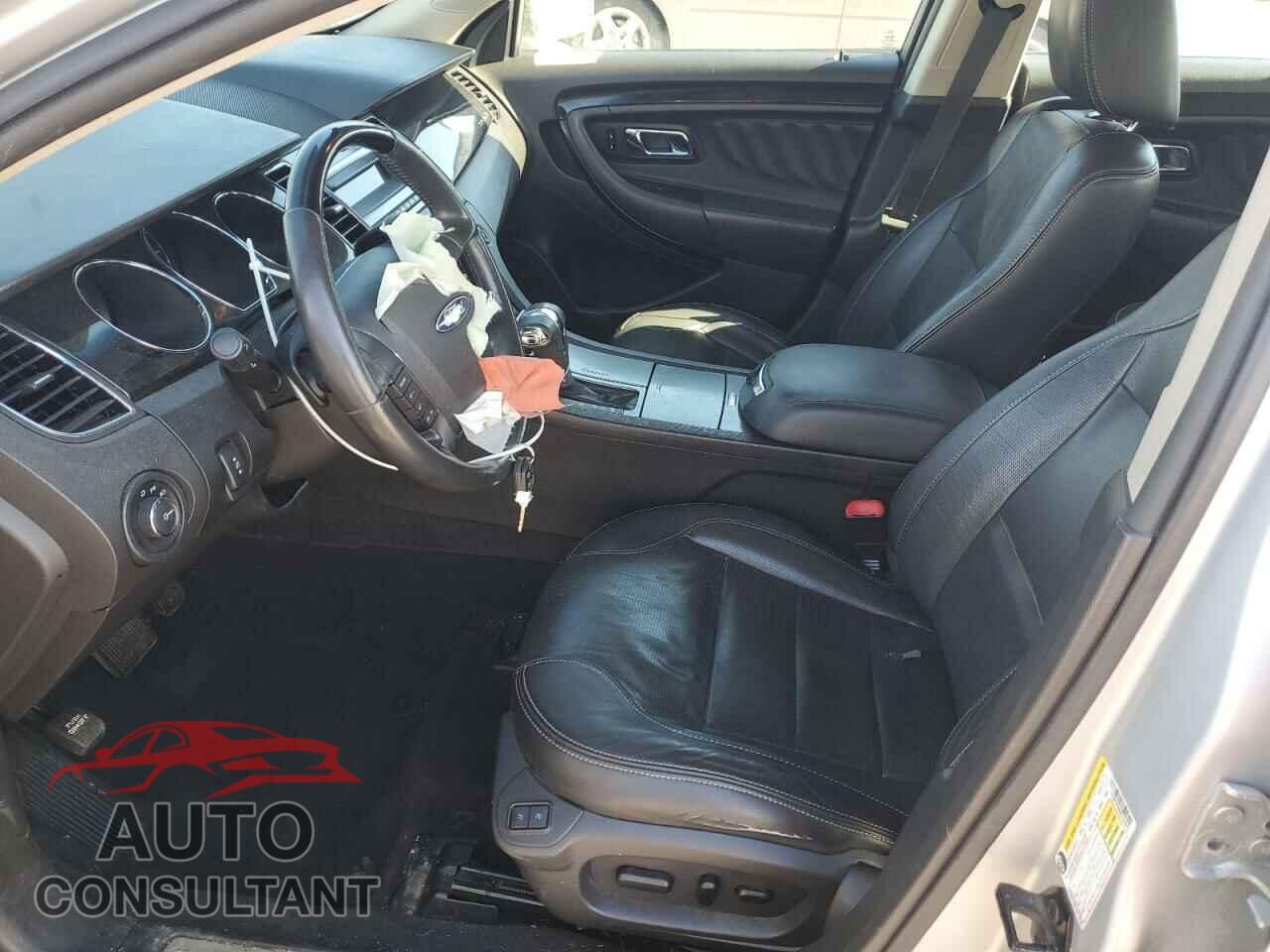 FORD TAURUS 2011 - 1FAHP2FW8BG122241