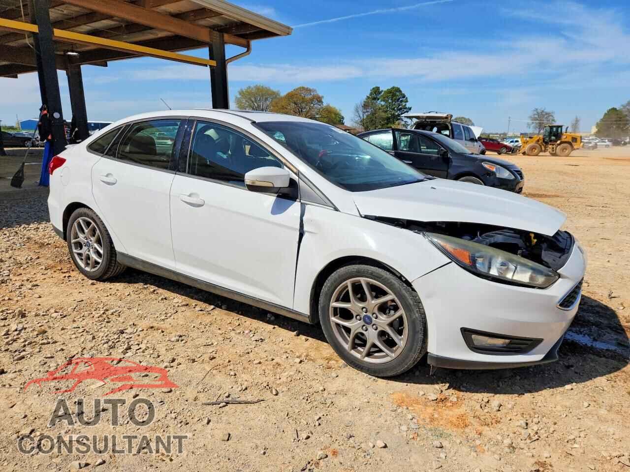 FORD FOCUS 2015 - 1FADP3F21FL246933