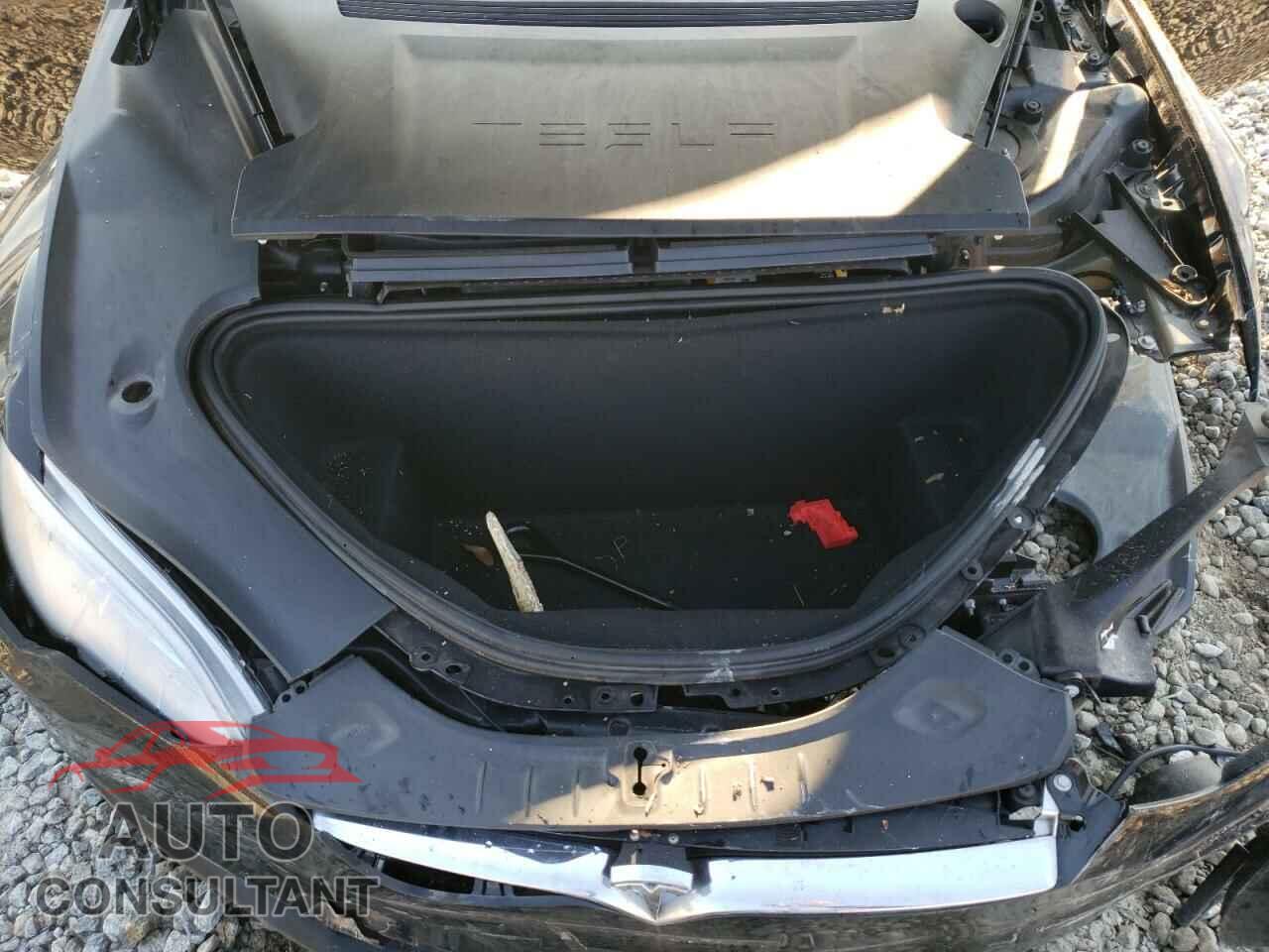 TESLA MODEL S 2020 - 5YJSA1E21LF370594