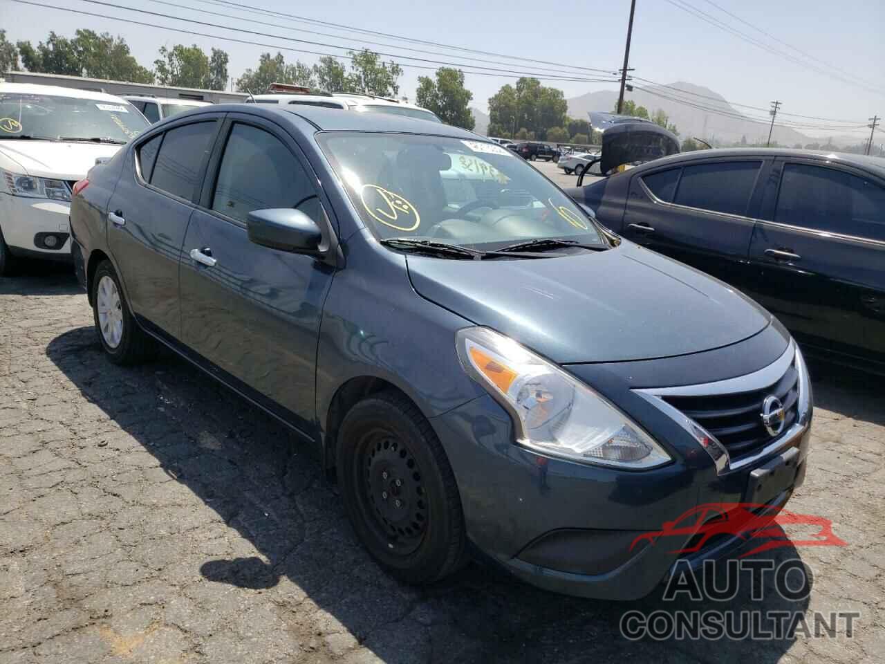 NISSAN VERSA 2017 - 3N1CN7AP2HL808385