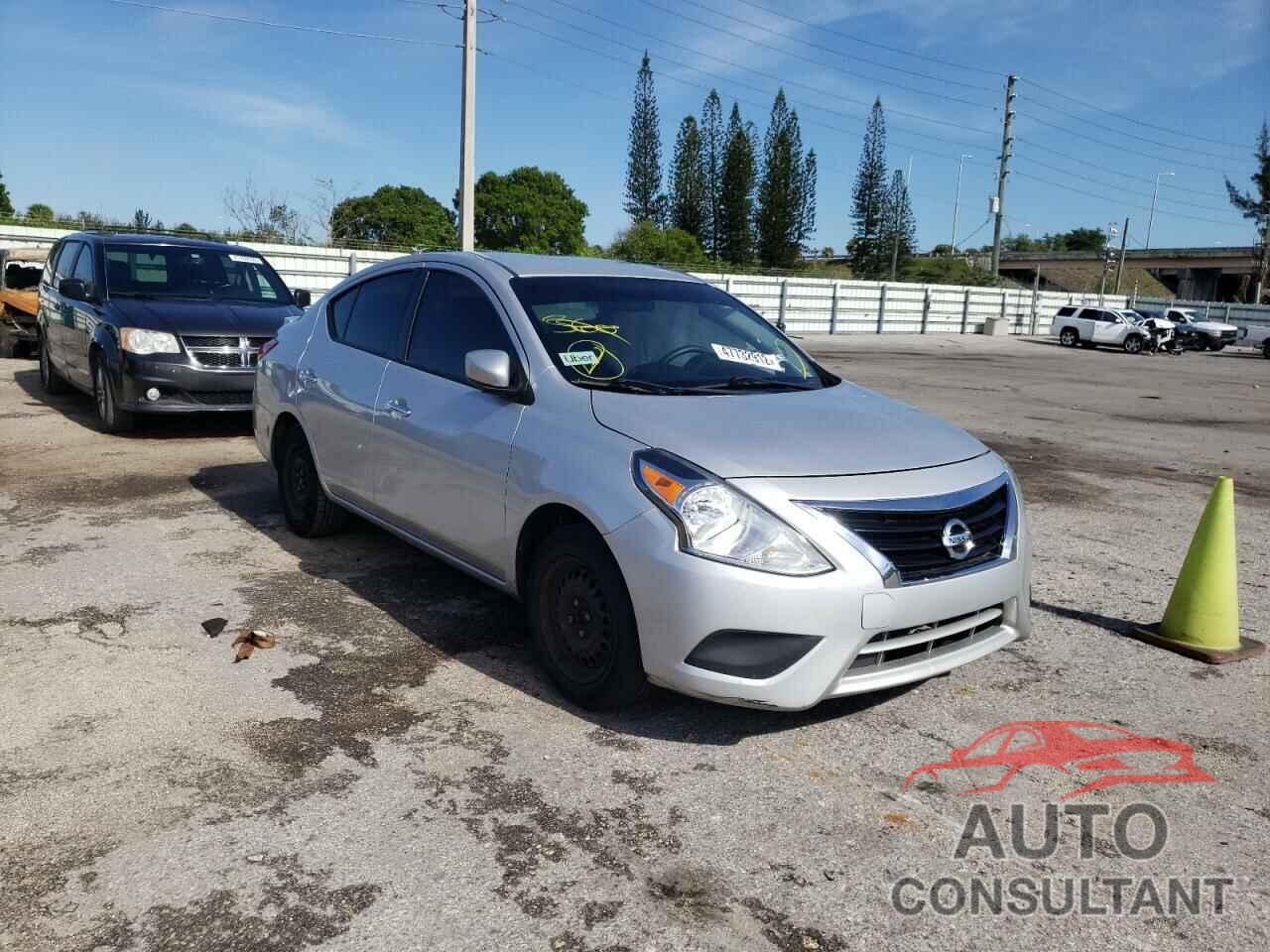 NISSAN VERSA 2018 - 3N1CN7AP9JL838229