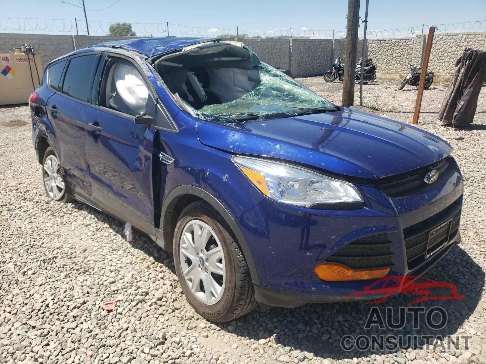 FORD ESCAPE 2016 - 1FMCU0F71GUC81861