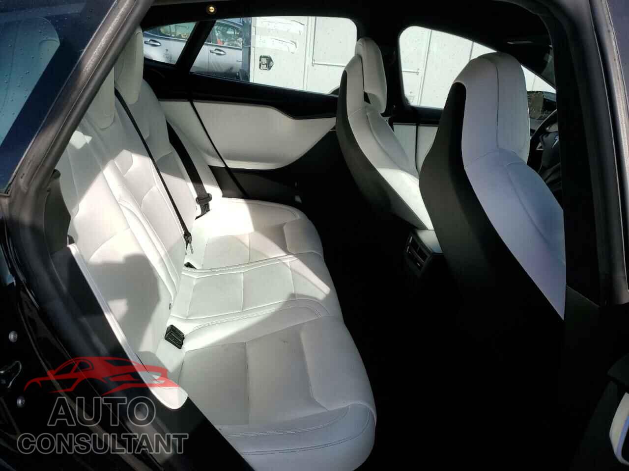 TESLA MODEL S 2018 - 5YJSA1E23JF286600