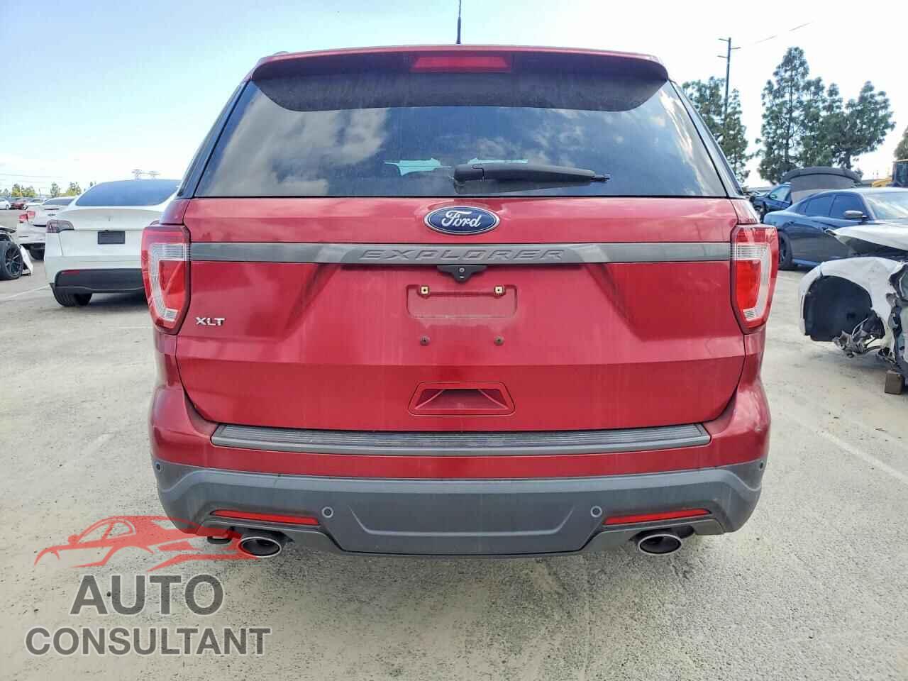 FORD EXPLORER 2018 - 1FM5K7D82JGB31525