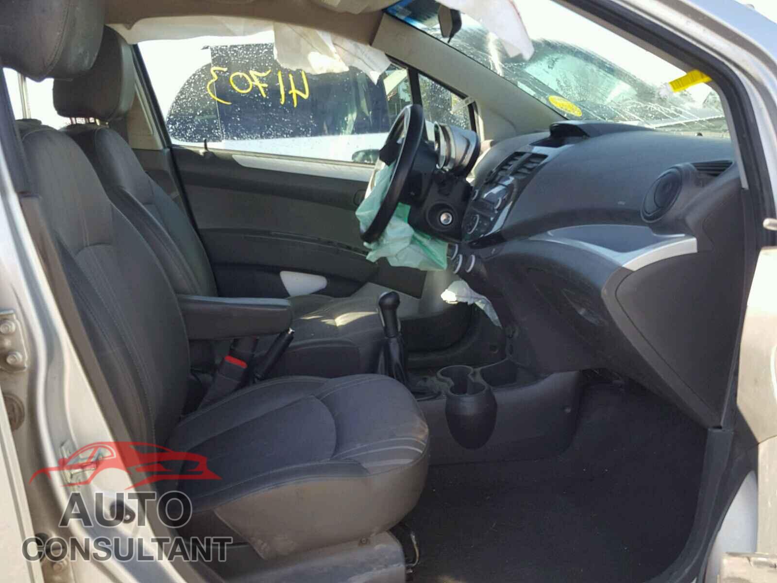 CHEVROLET SPARK 2015 - KL8CA6S98FC713933
