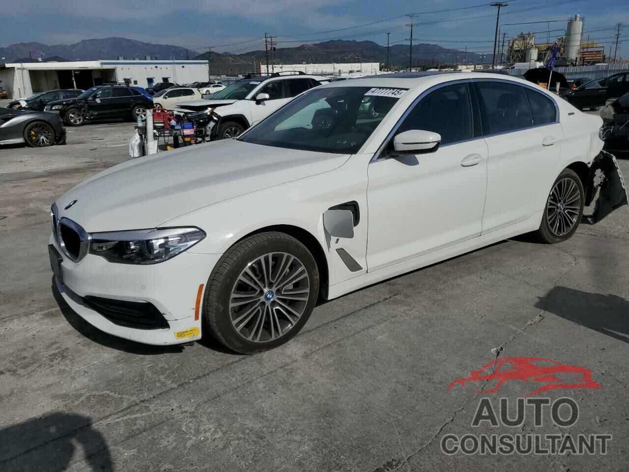 BMW 5 SERIES 2019 - WBAJA9C55KB393219