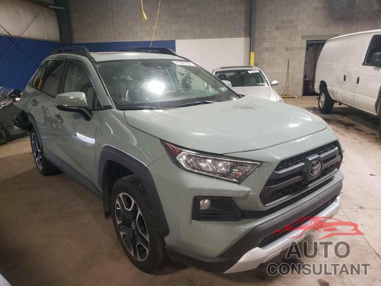TOYOTA RAV4 2019 - 2T3J1RFV7KC050502