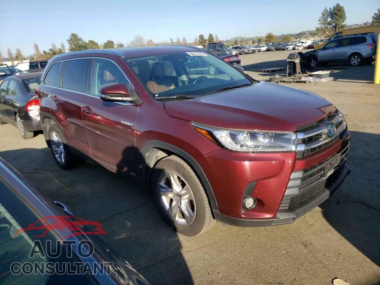 TOYOTA HIGHLANDER 2018 - 5TDDGRFH6JS045232