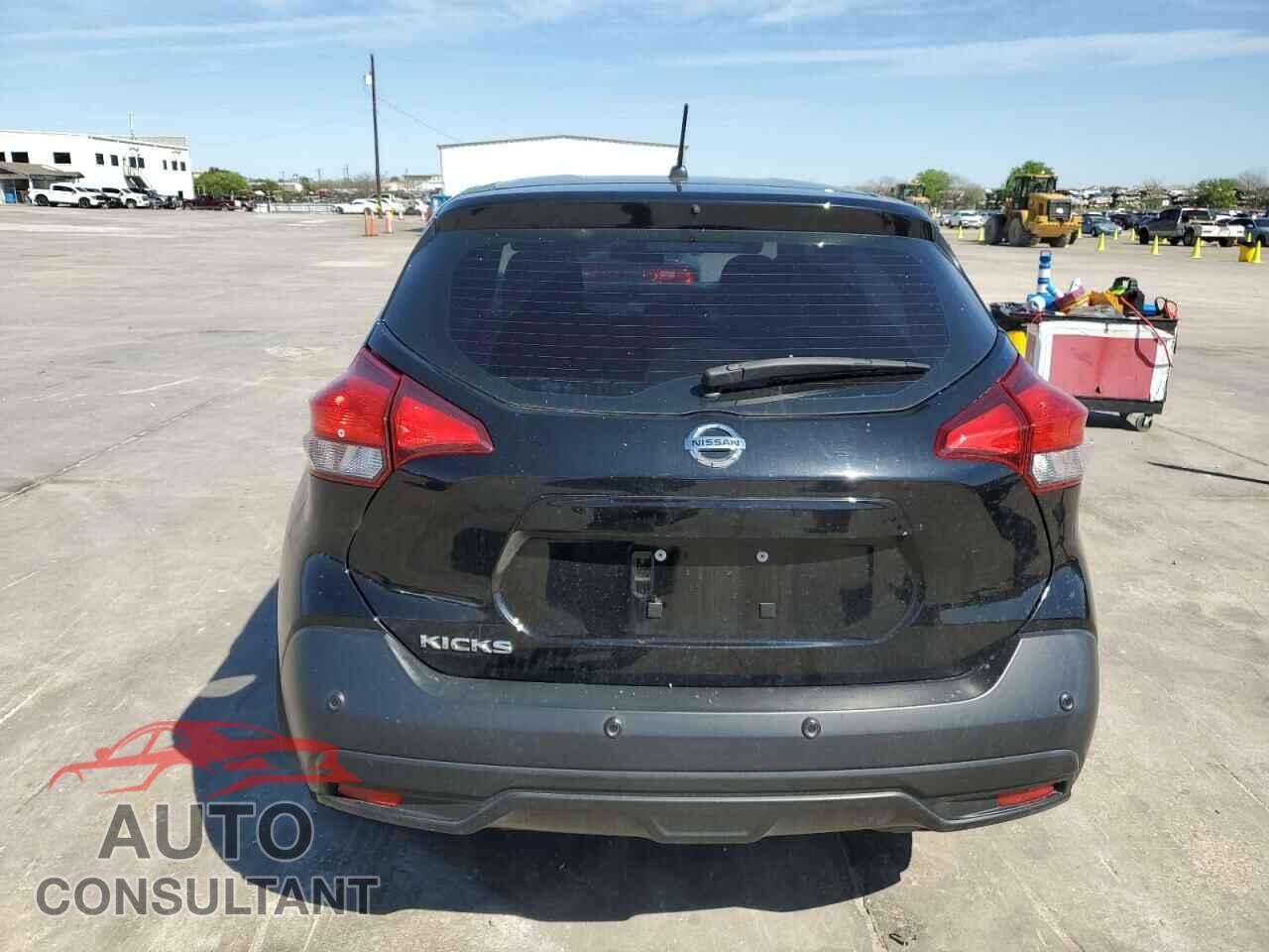 NISSAN KICKS 2020 - 3N1CP5BV7LL564852
