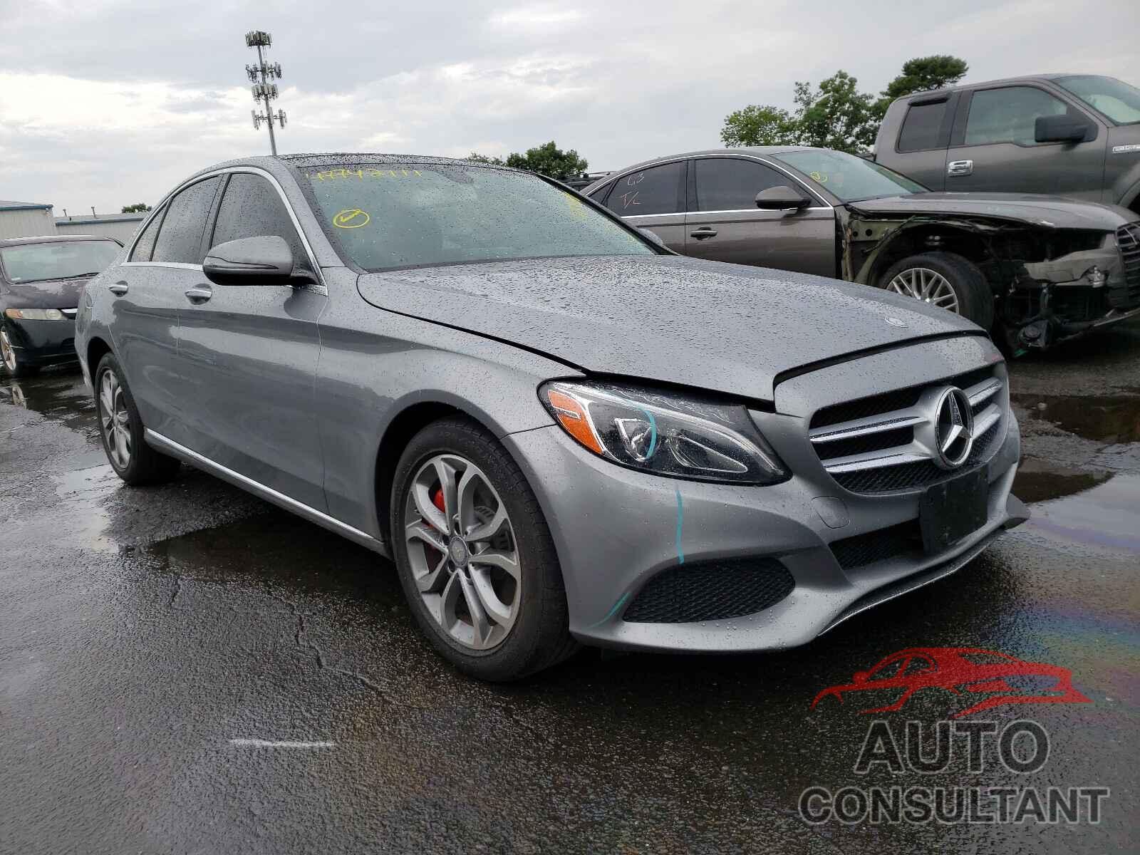 MERCEDES-BENZ C CLASS 2016 - 55SWF4KB8GU112568