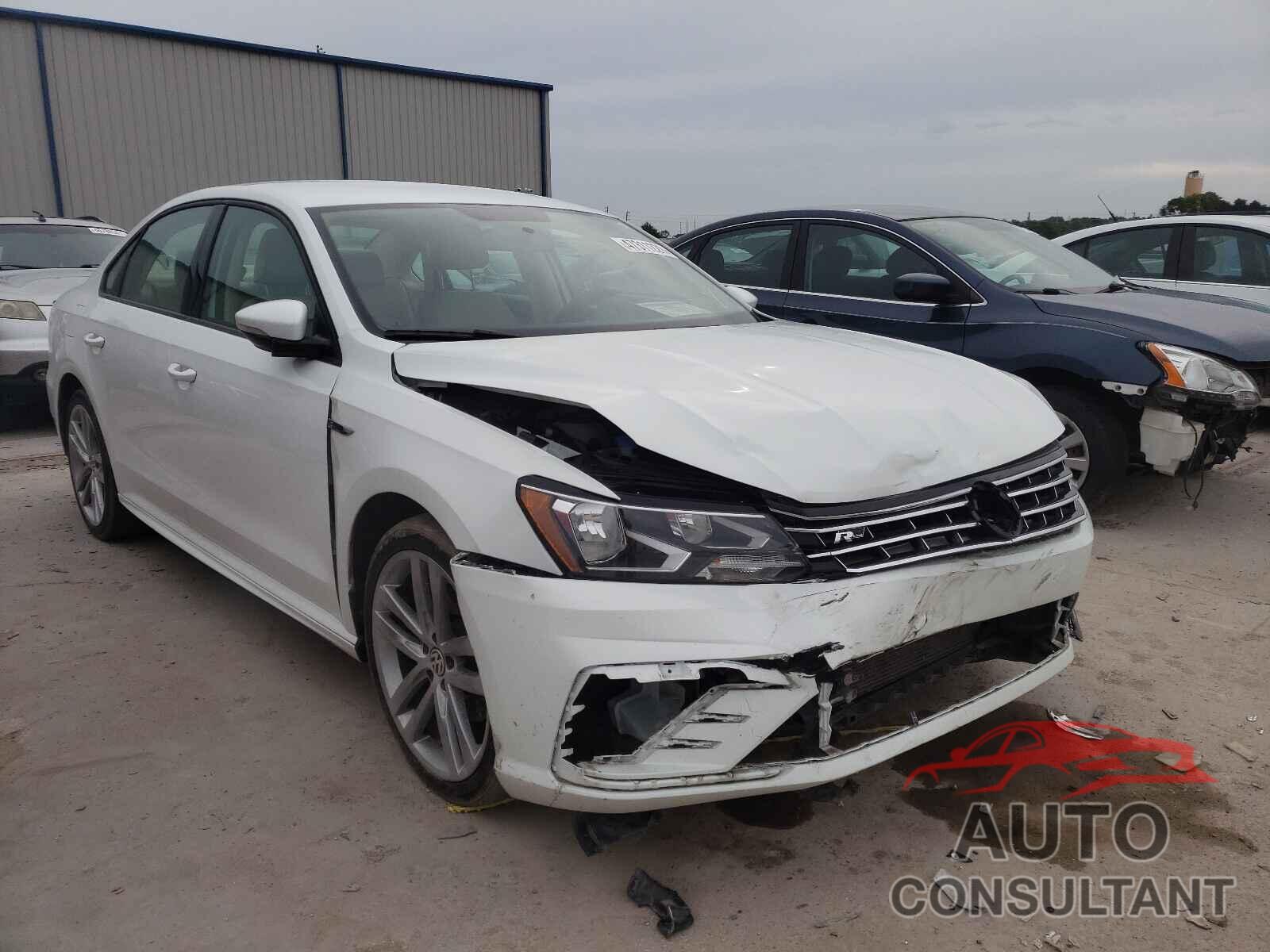 VOLKSWAGEN PASSAT 2018 - 1VWAA7A3XJC018375