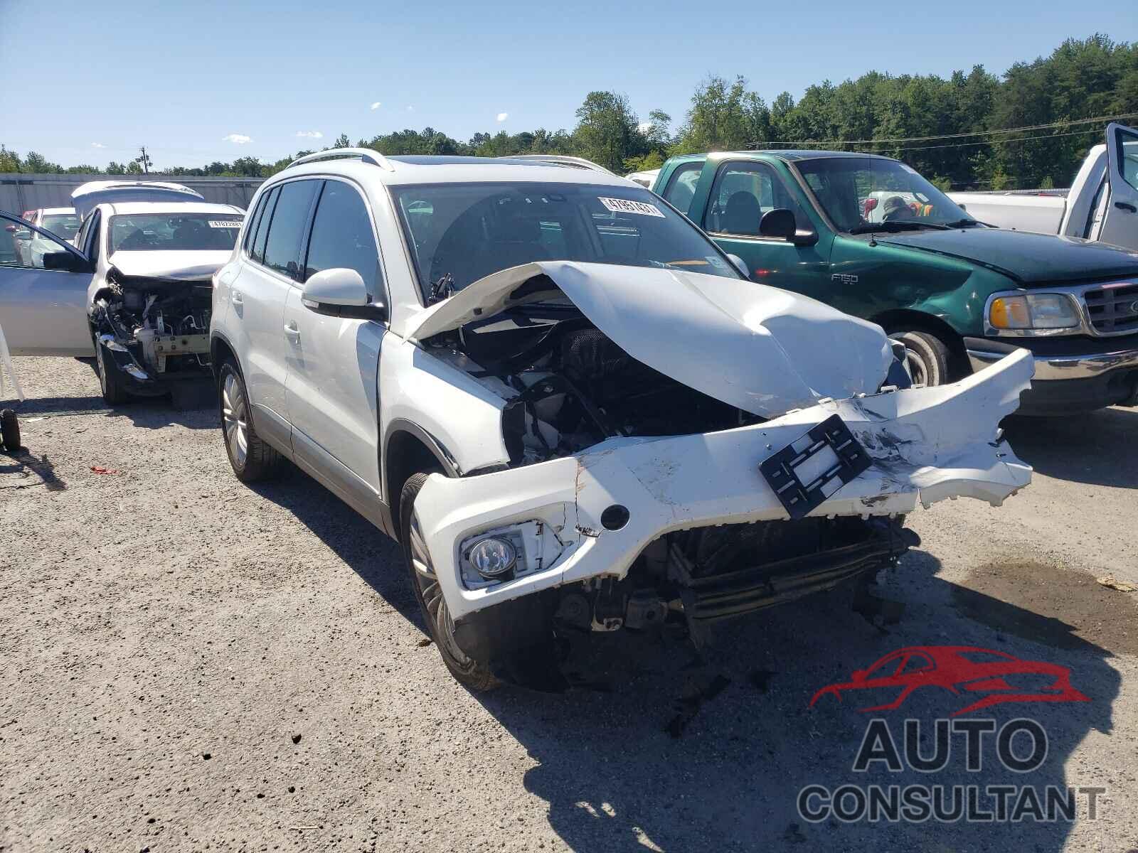 VOLKSWAGEN TIGUAN 2016 - WVGBV7AX8GW584018