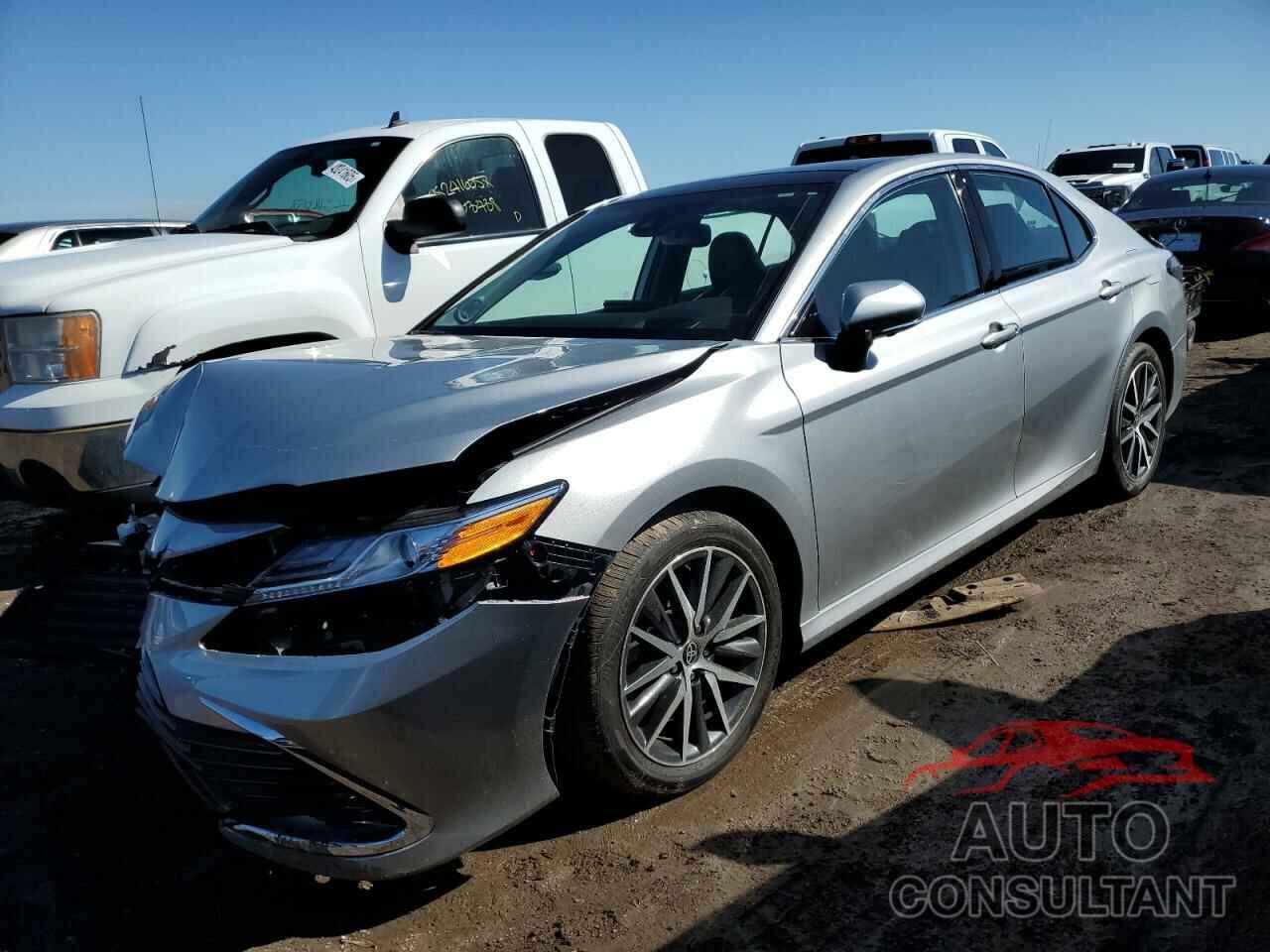 TOYOTA CAMRY 2024 - 4T1F11BK8RU119959