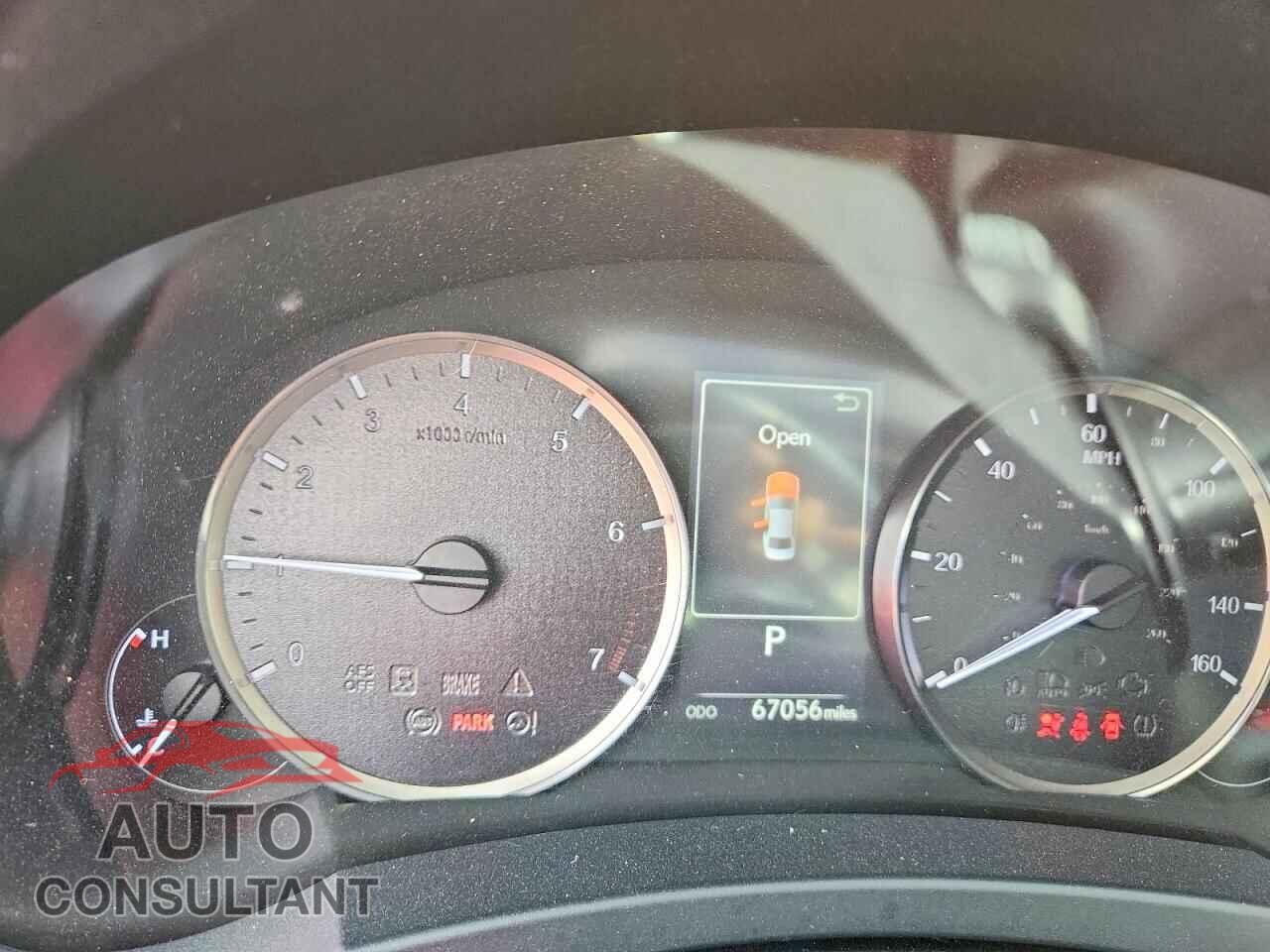 LEXUS IS 2019 - JTHC81D20K5033995