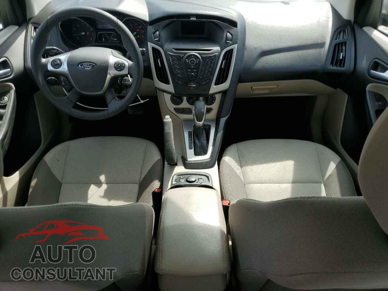 FORD FOCUS 2014 - 1FADP3F20EL228745