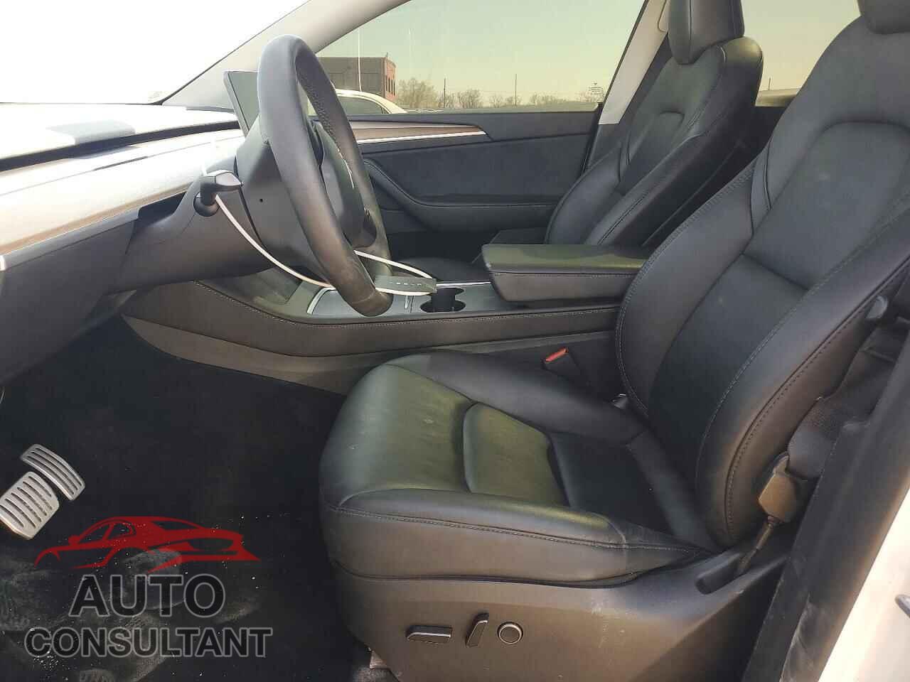 TESLA MODEL Y 2023 - 7SAYGDEF9PF810941