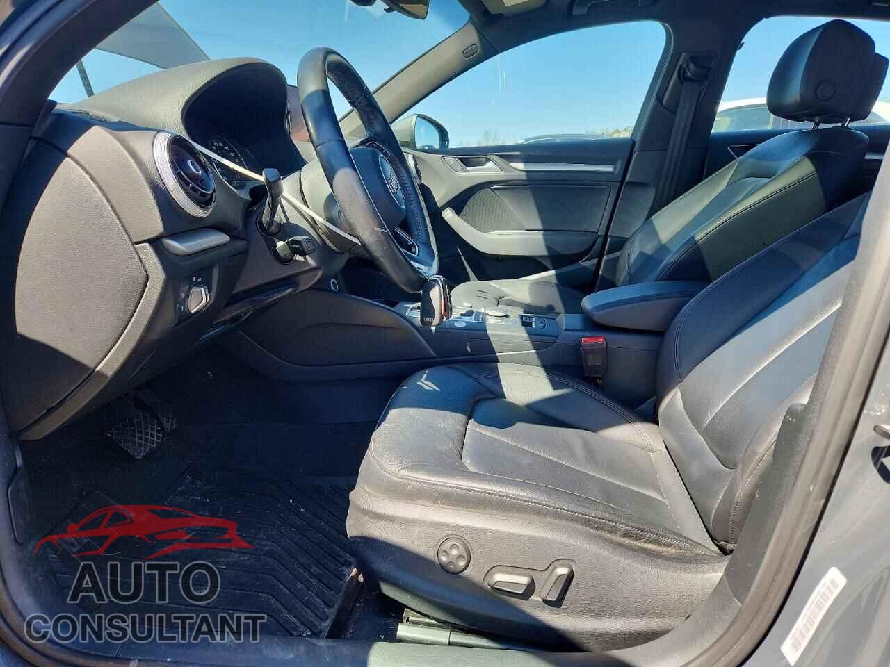 AUDI A3 2017 - WAUB8GFF6H1068182