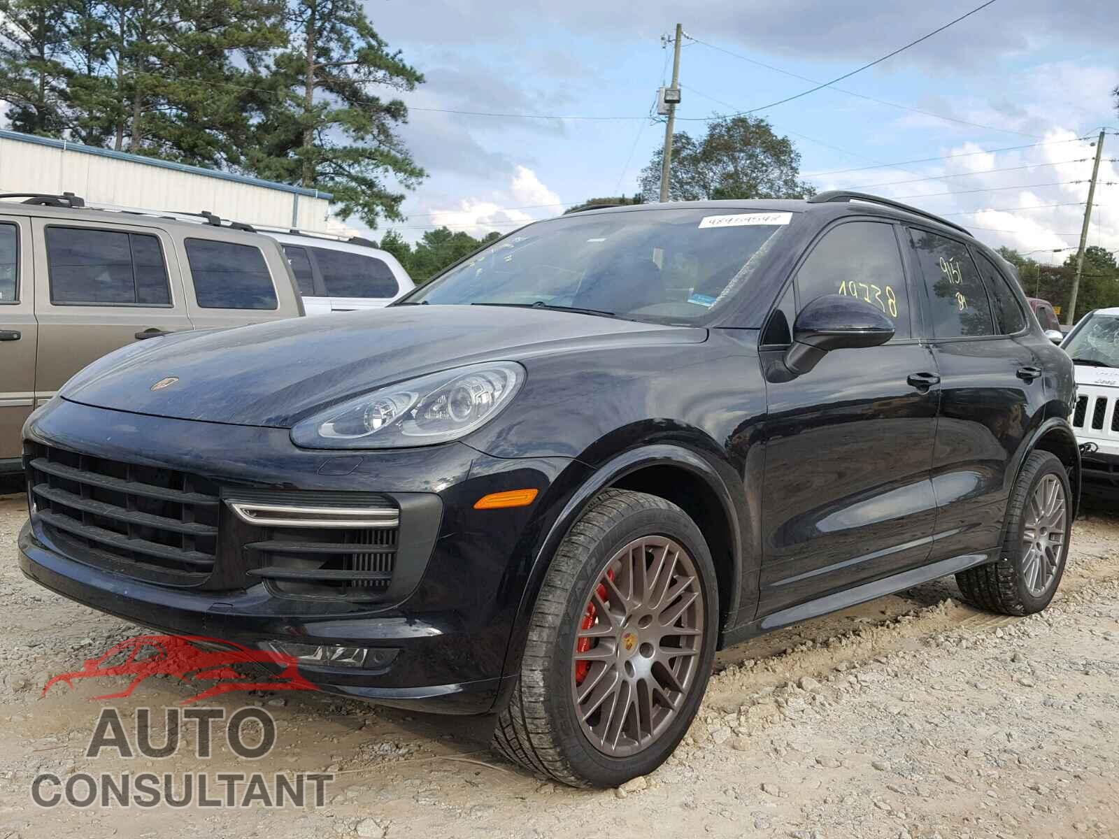 PORSCHE CAYENNE GTS 2016 - WP1AD2A26GLA79136