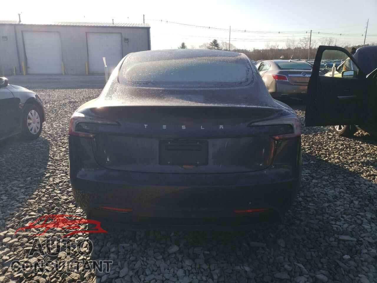 TESLA MODEL 3 2024 - 5YJ3E1EA2RF859983