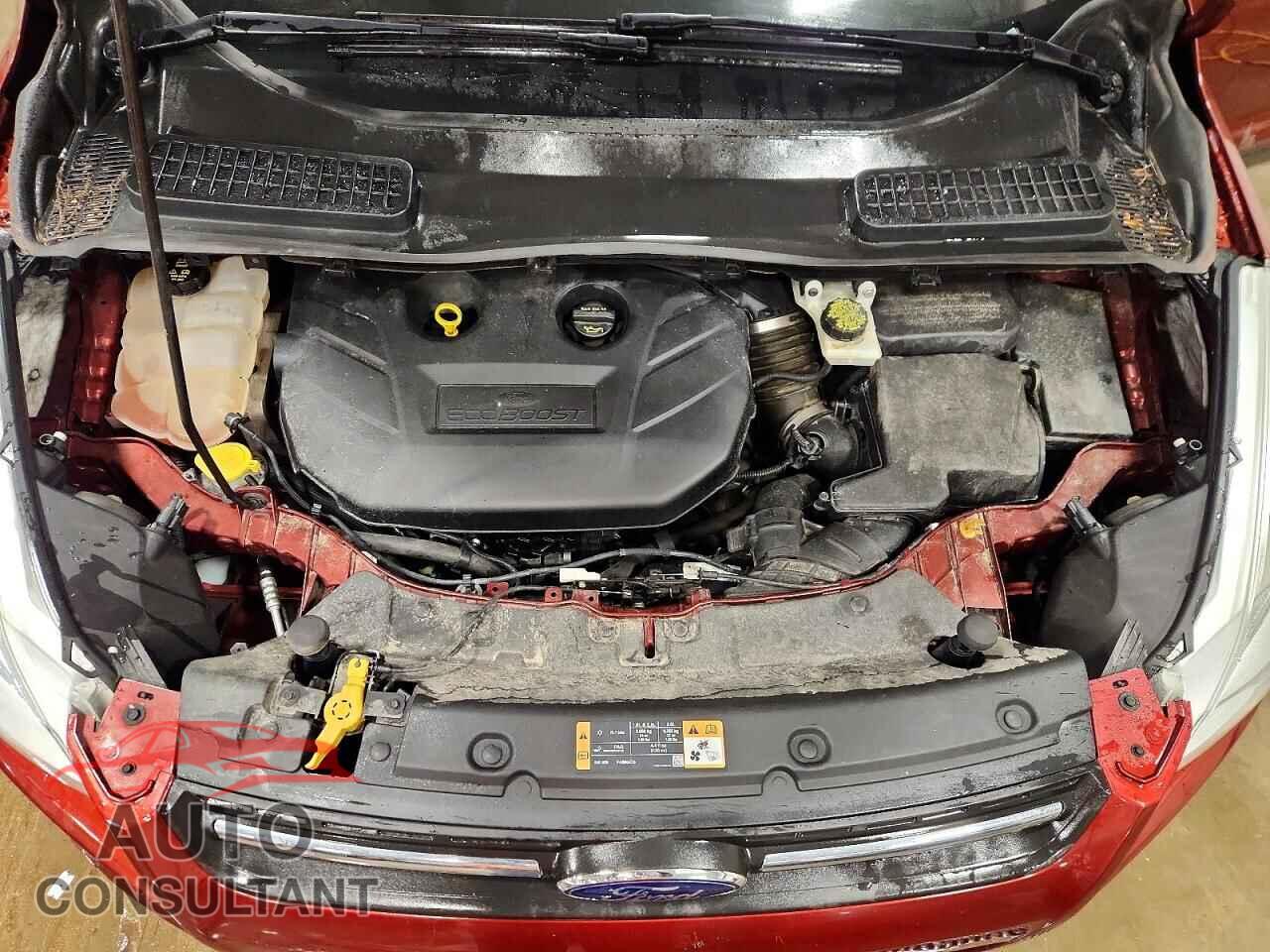 FORD ESCAPE 2015 - 1FMCU0G90FUA10837