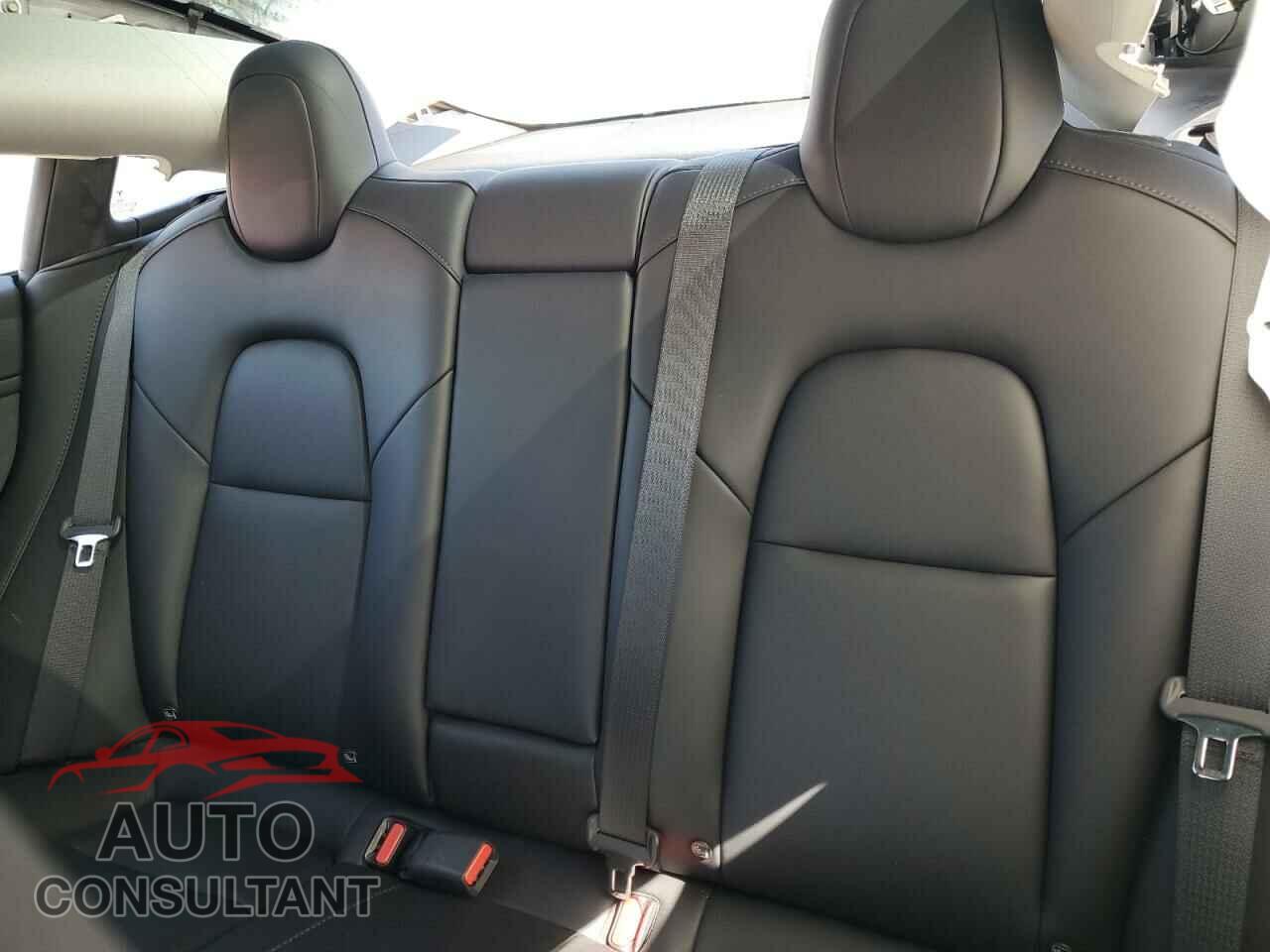 TESLA MODEL 3 2023 - 5YJ3E1EC6PF542853