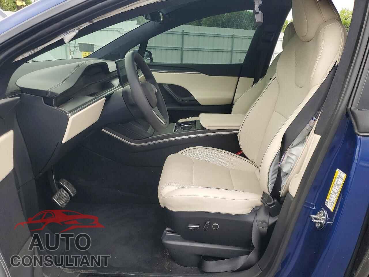 TESLA MODEL X 2024 - 7SAXCBE69RF454764