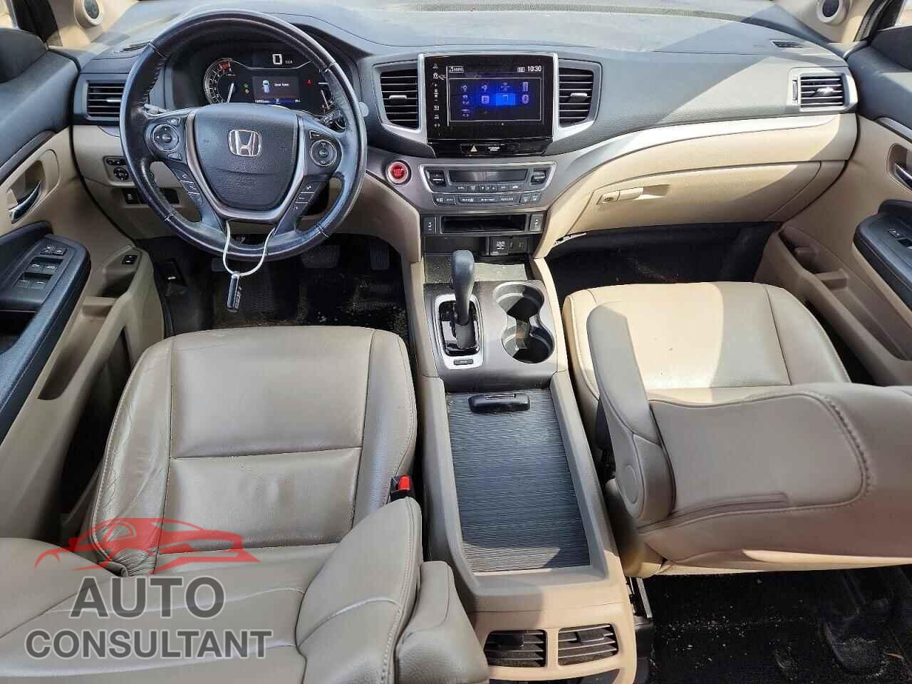 HONDA PILOT 2018 - 5FNYF5H55JB007236