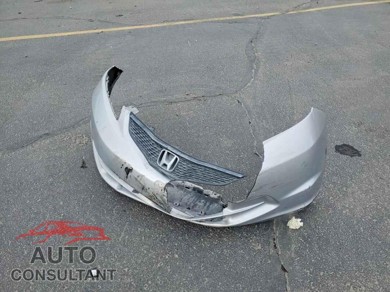 HONDA FIT 2012 - JHMGE8H32CS005382